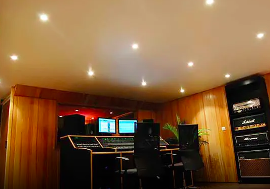 Studio spacieux et confortable avec une acoustique remarquable à Marseille, 13001