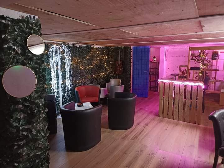 Studio d'Enregistrement véritable oasis culturelle dédiée aux artistes et créatifs de tous horizons à Lille, 59800