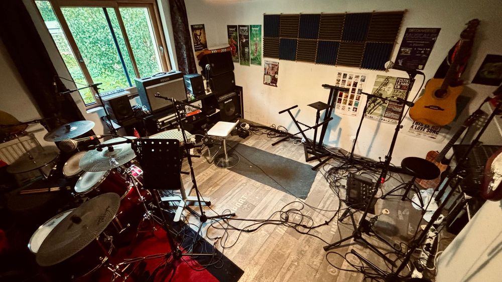 Home Studio d'enregistrement, avec Instruments Musicaux près de Rennes, 35131