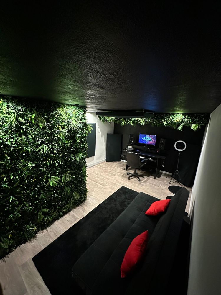 Studio d'enregistrement offrant une ambiance apaisante près de Toulon, 83140