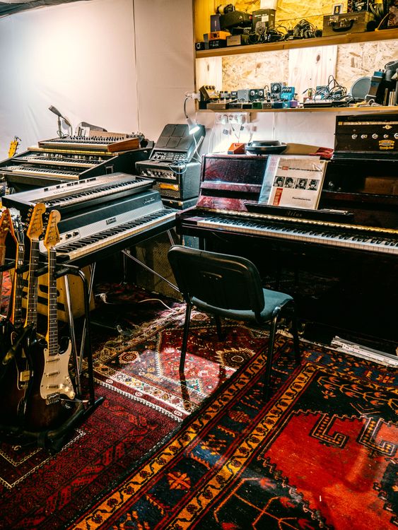 Studio d'enregistrement Spacieux avec une Console Analogique à Paris, 75018