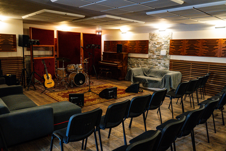 Studio d'enregistrement Professionnel Authentique à Hyères, 83400