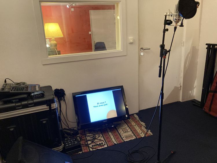 Studio d'Enregistrements de musiques, de podcasts et voix off (synchro images) à Paris, 75019