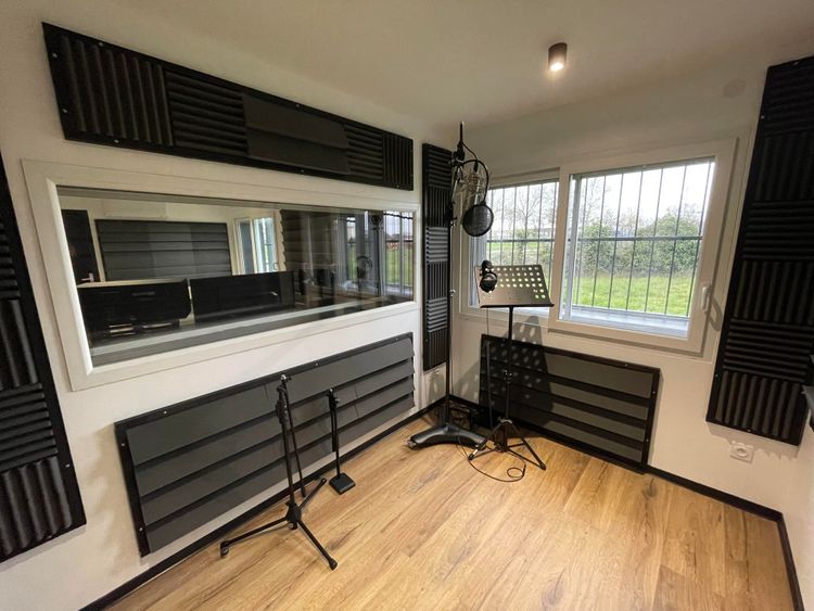 Studio d'enregistrement Professionnel parfait pour la prise de Son à Paris, 75015