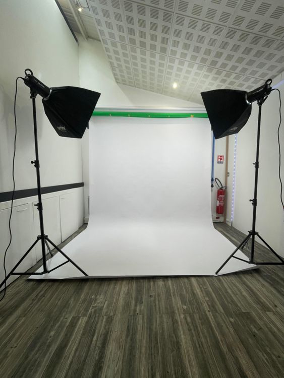 Studio Photo Équipé avec Eclairage Optimal à Villejuif, 94800
