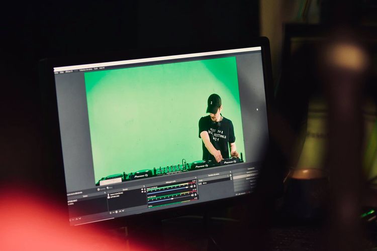 Studio Vidéo Professionnel avec fond vert à Toulouse, 31000