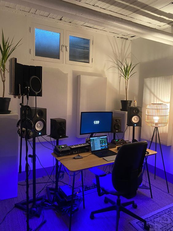 Studio d'enregistrement Professionnel avec Ambiance Tamisée à Paris, 75001