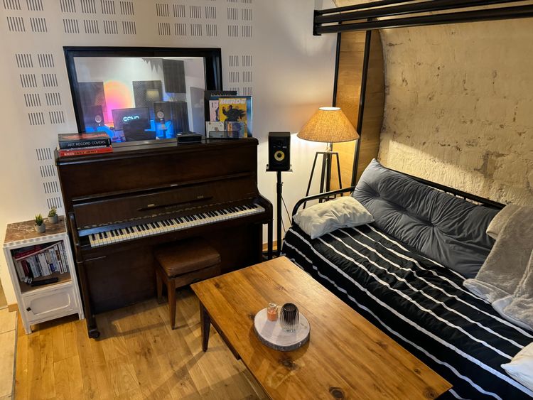 Studio d'enregistrement véritable repère de tranquillité pour développer vos inspirations à Paris, 75012,