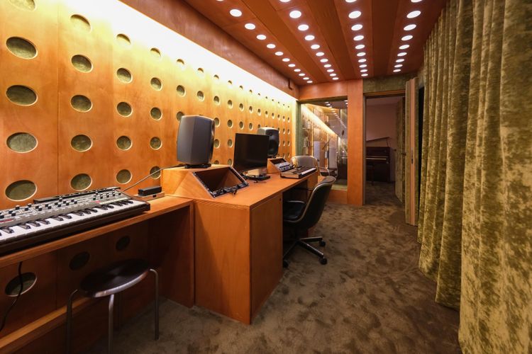 Studio d'enregistrement, à Paris 75018 #a3gXyw