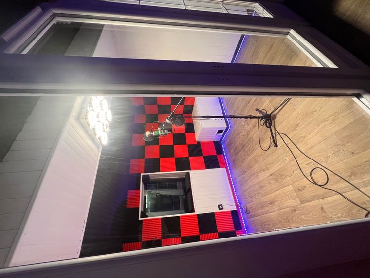 Studio d'enregistrement Professionnel et Chaleureux à Ivry-sur-Seine, 94200
