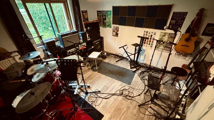 Home Studio d'enregistrement, avec Instruments Musicaux près de Rennes, 35131