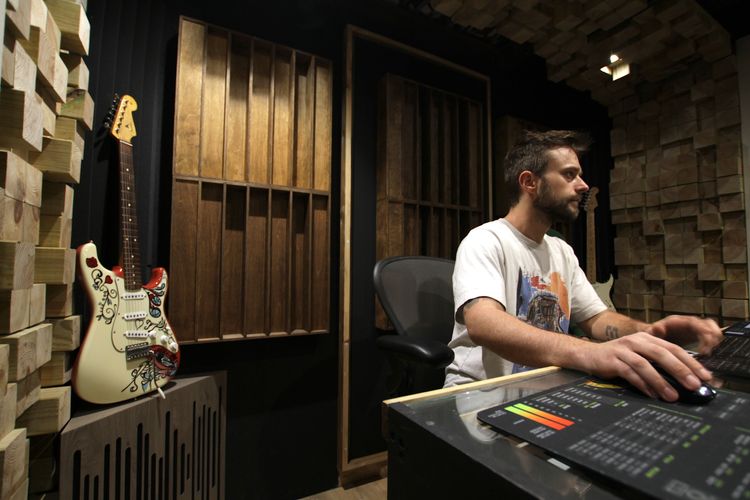 Studio d'enregistrement, à Paris 75010