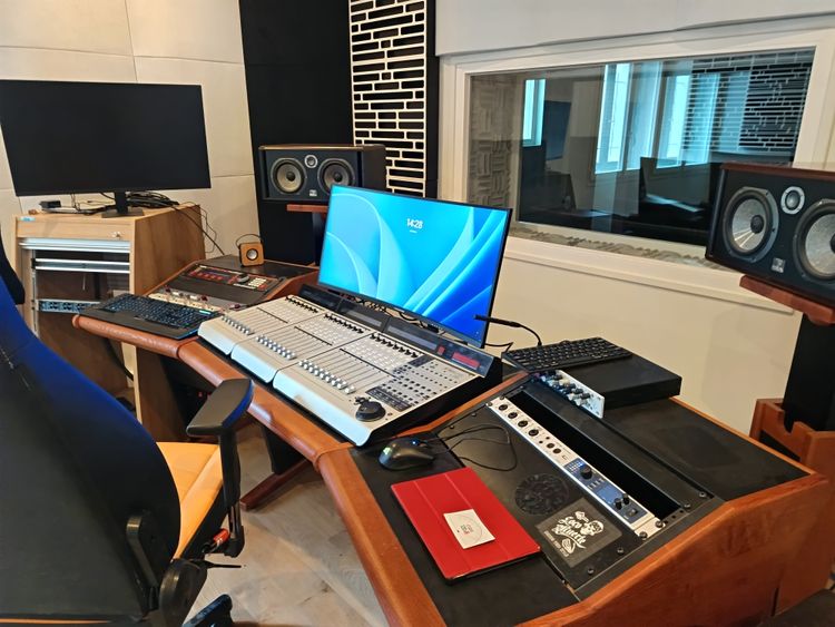 Studio d'enregistrement, à Ivry-sur-Seine 94200 #EKdDUM