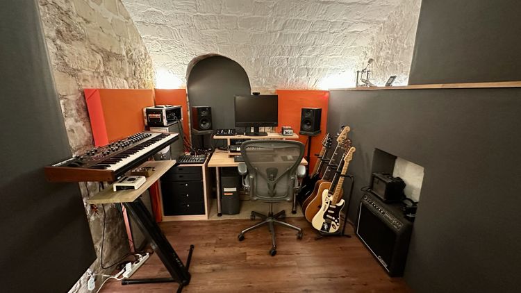 Studio d'enregistrement Acoustique avec Instruments à Paris, 75011