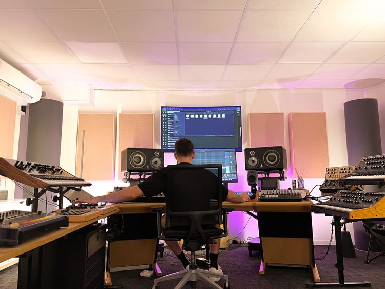 Studio d'enregistrement Sophistiqué et Spacieux à Saint-Cloud, 92210