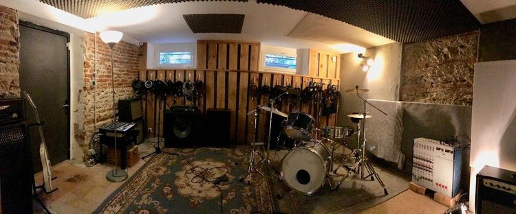 Studio d'enregistrement Vintage Acoustique à Toulouse, 31000