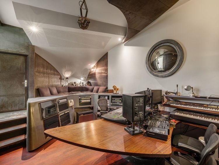 Studio d'enregistrement, à Paris 75006 #pEvLWZ