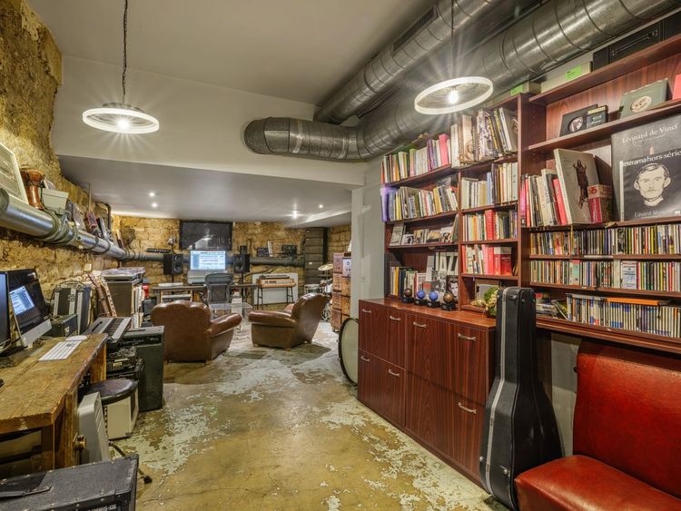 Studio d'enregistrement, à Paris 75006 #pEvLWZ