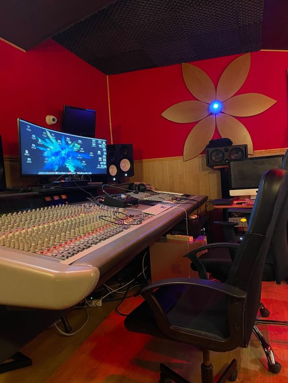 Un espace professionnel pour enregistrer, mixer et masteriser vos morceaux situé à Ivry-sur-Seine, 94200