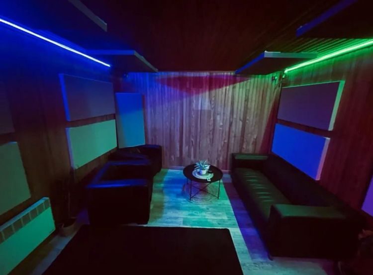 Studio d'enregistrement Professionnel alliant Votre talent & Notre expertise à Ivry-sur-Seine, 94200