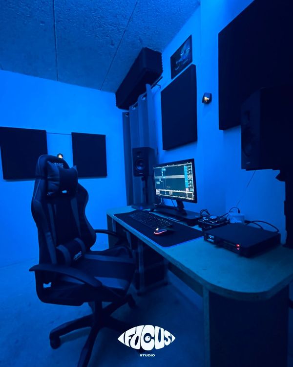 Home Studio à Roquebrune-sur-Argens, 83520