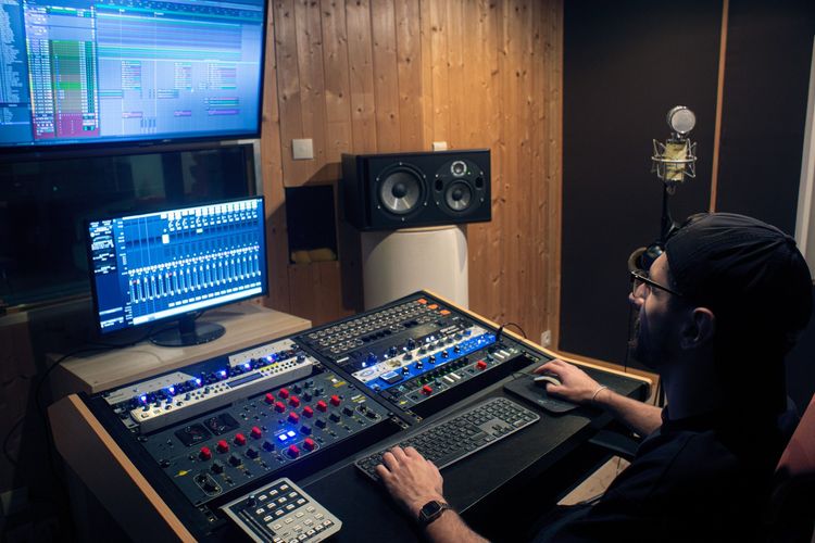 Studio d'enregistrement Professionnel avec Matériel Pro à Lyon 69005