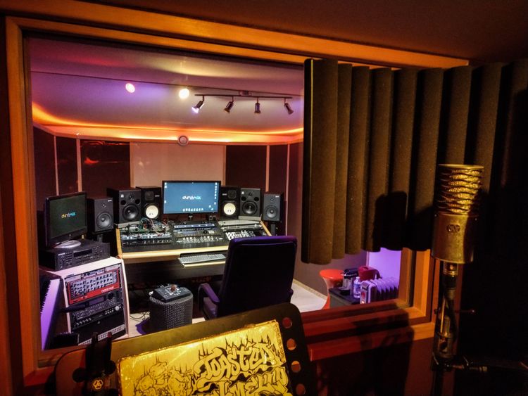 Studio d'enregistrement Lumineux et Spacieux à Ivry-sur-Seine, 94200