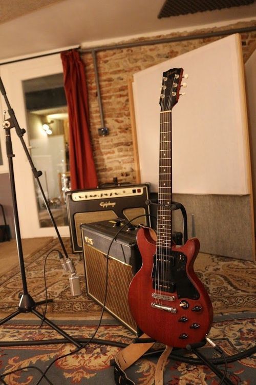 Studio d'enregistrement Vintage Acoustique à Toulouse, 31000