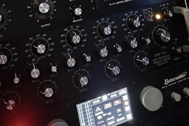 Studio d'enregistrement vous offrant une expérience sonore de haute qualité près de Maubeuge, 59138