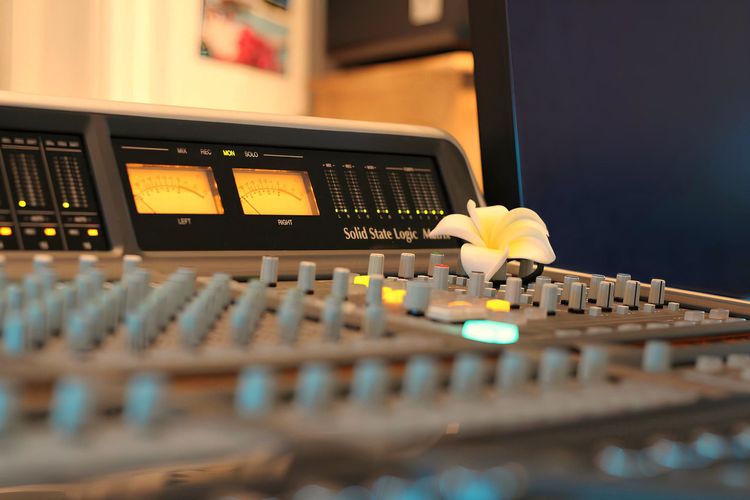 Studio d'enregistrement Professionnel avec Matériel Haut de Gamme à Paris, 75003