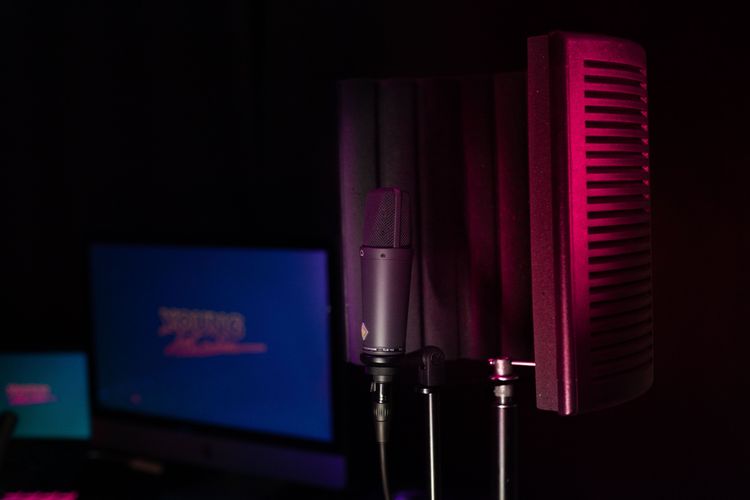 Studio d’enregistrement clair, professionnel et accessible, à Valence 26000