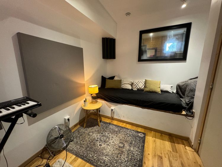 Studio d'enregistrement véritable repère de tranquillité pour développer vos inspirations à Paris, 75012,