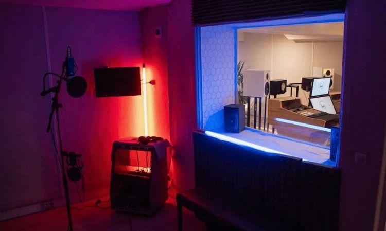 Studio professionnel pour un son parfait à Ivry-sur-Seine, 94200
