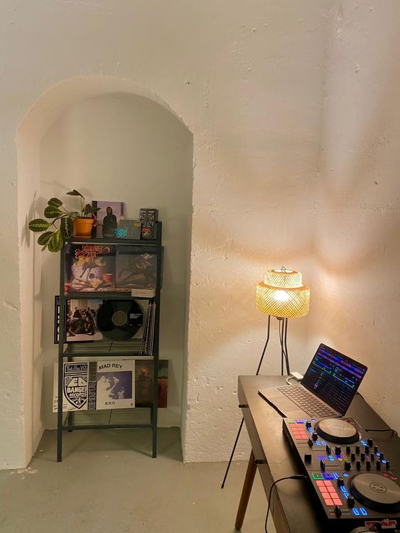 Studio d'enregistrement Professionnel avec Ambiance Tamisée à Paris, 75001