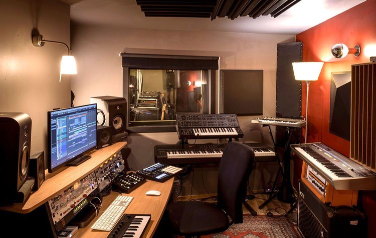Studio d'Enregistrement professionnel en plein coeur de Paris, 75011